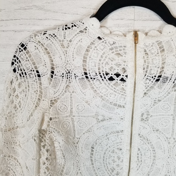 BLASHE Lace Long Sleeve Scallop Top Size Medium - Picture 3 of 6